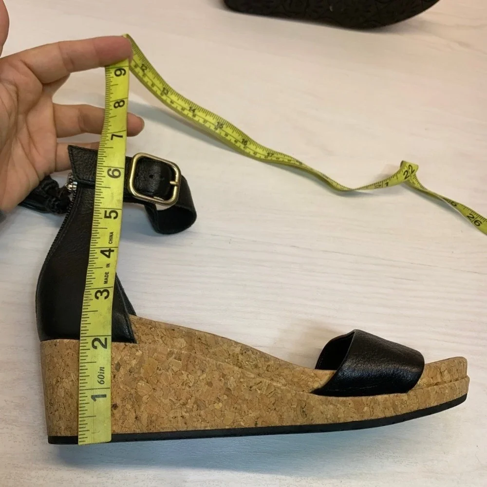 UGG Womens 7.5 Trina Wedge Sandals Tassel Black Leather Cork Summer Boho 1019973